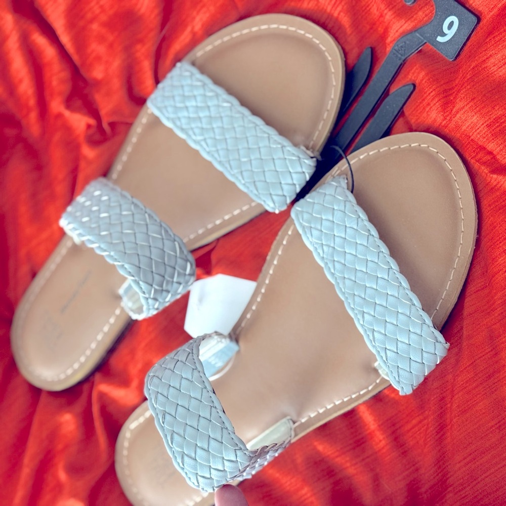 TIME & TRU blue woven sandals